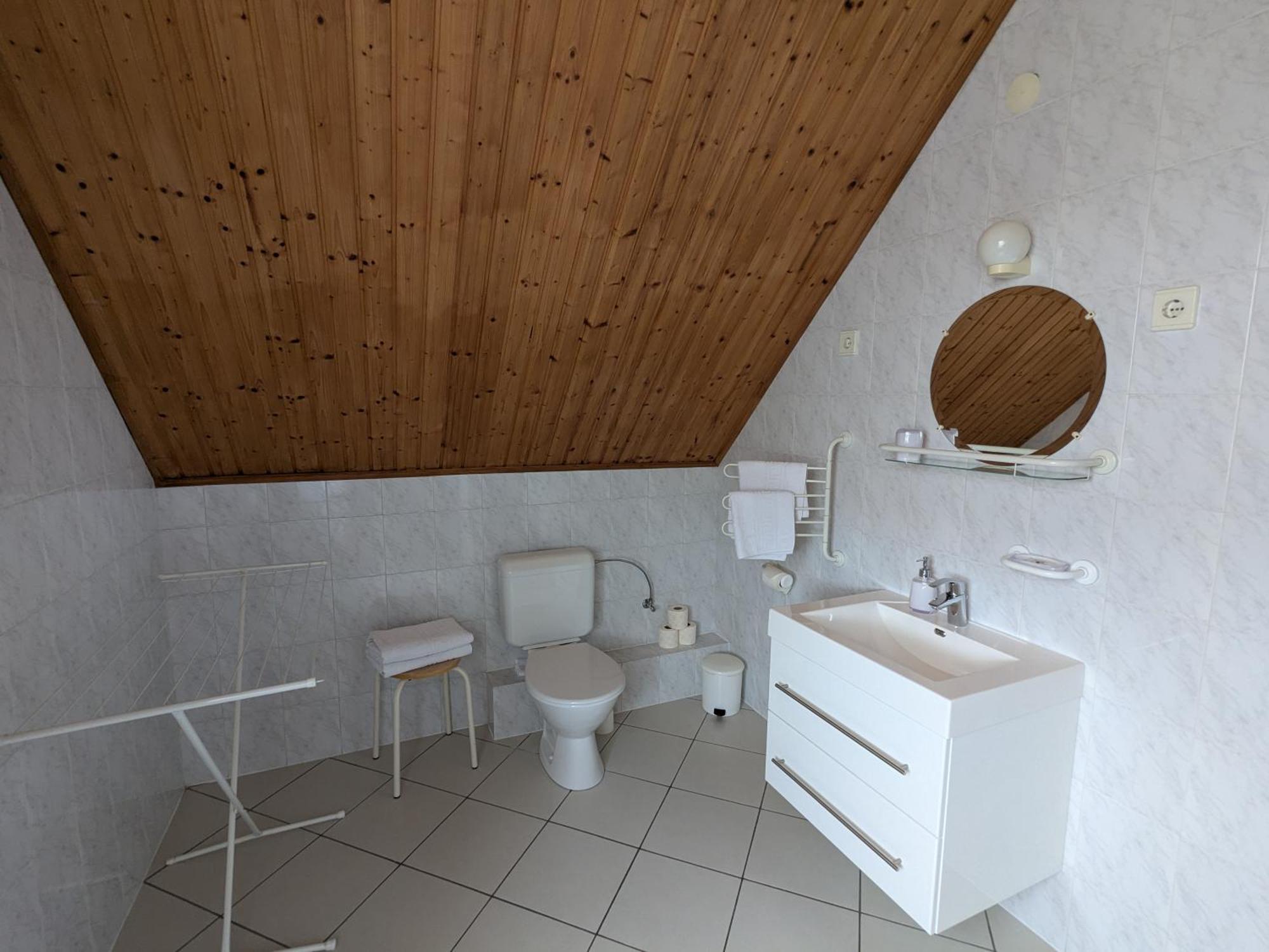 Gruendner Vendeghaz Bed and Breakfast Siófok Buitenkant foto