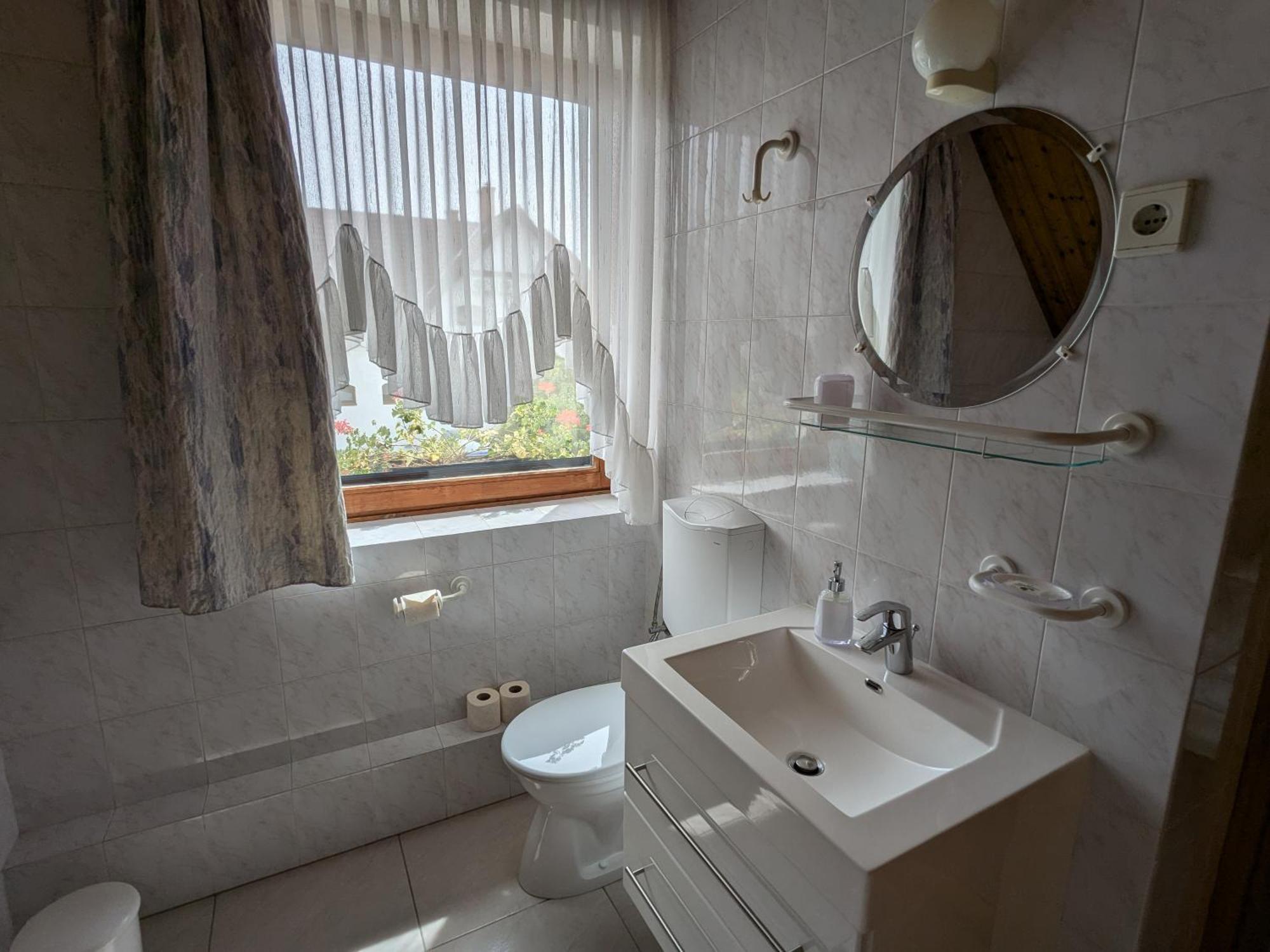 Gruendner Vendeghaz Bed and Breakfast Siófok Buitenkant foto