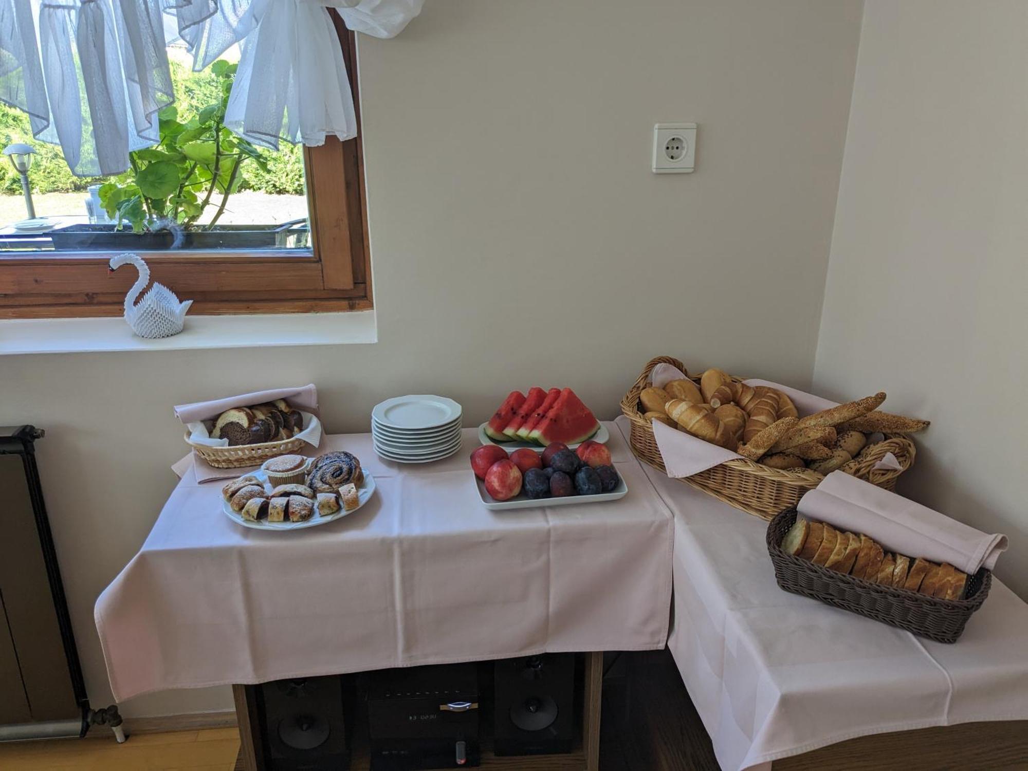 Gruendner Vendeghaz Bed and Breakfast Siófok Buitenkant foto