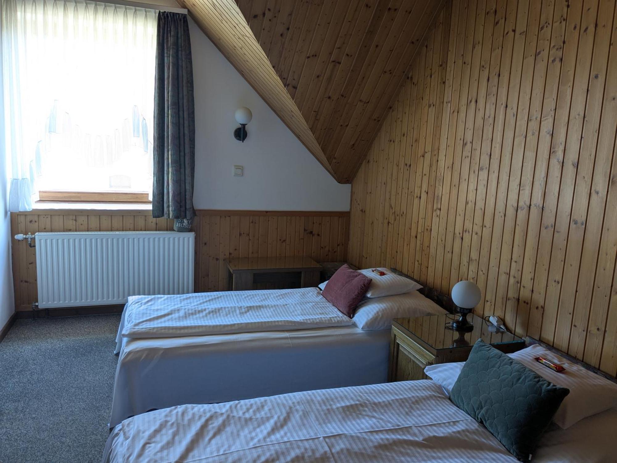 Gruendner Vendeghaz Bed and Breakfast Siófok Buitenkant foto