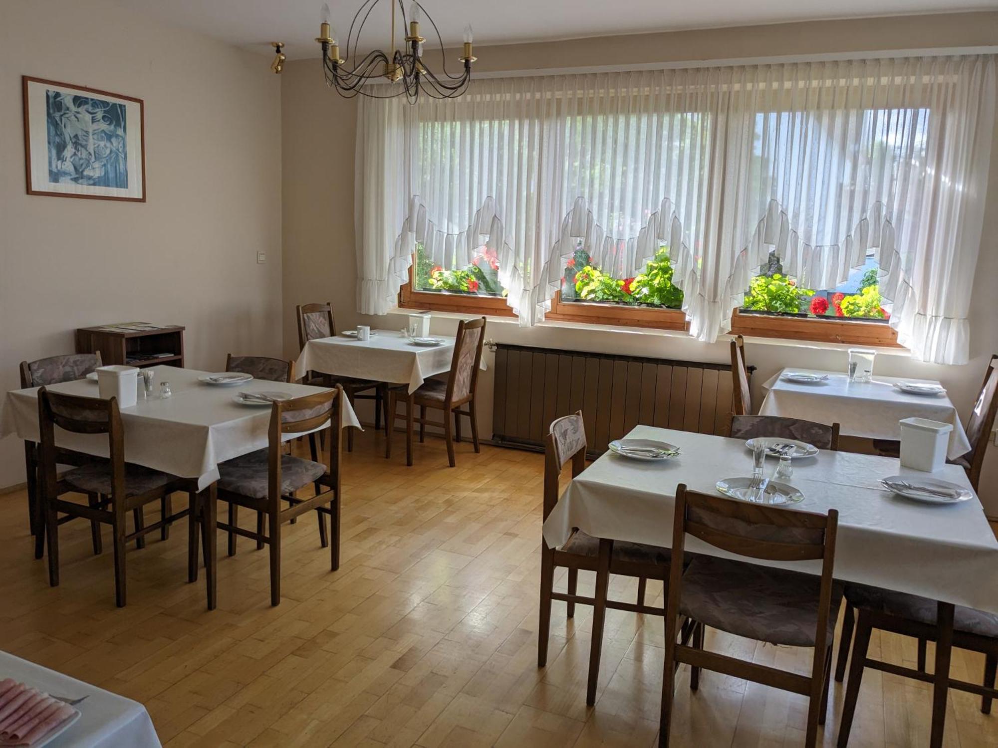 Gruendner Vendeghaz Bed and Breakfast Siófok Buitenkant foto