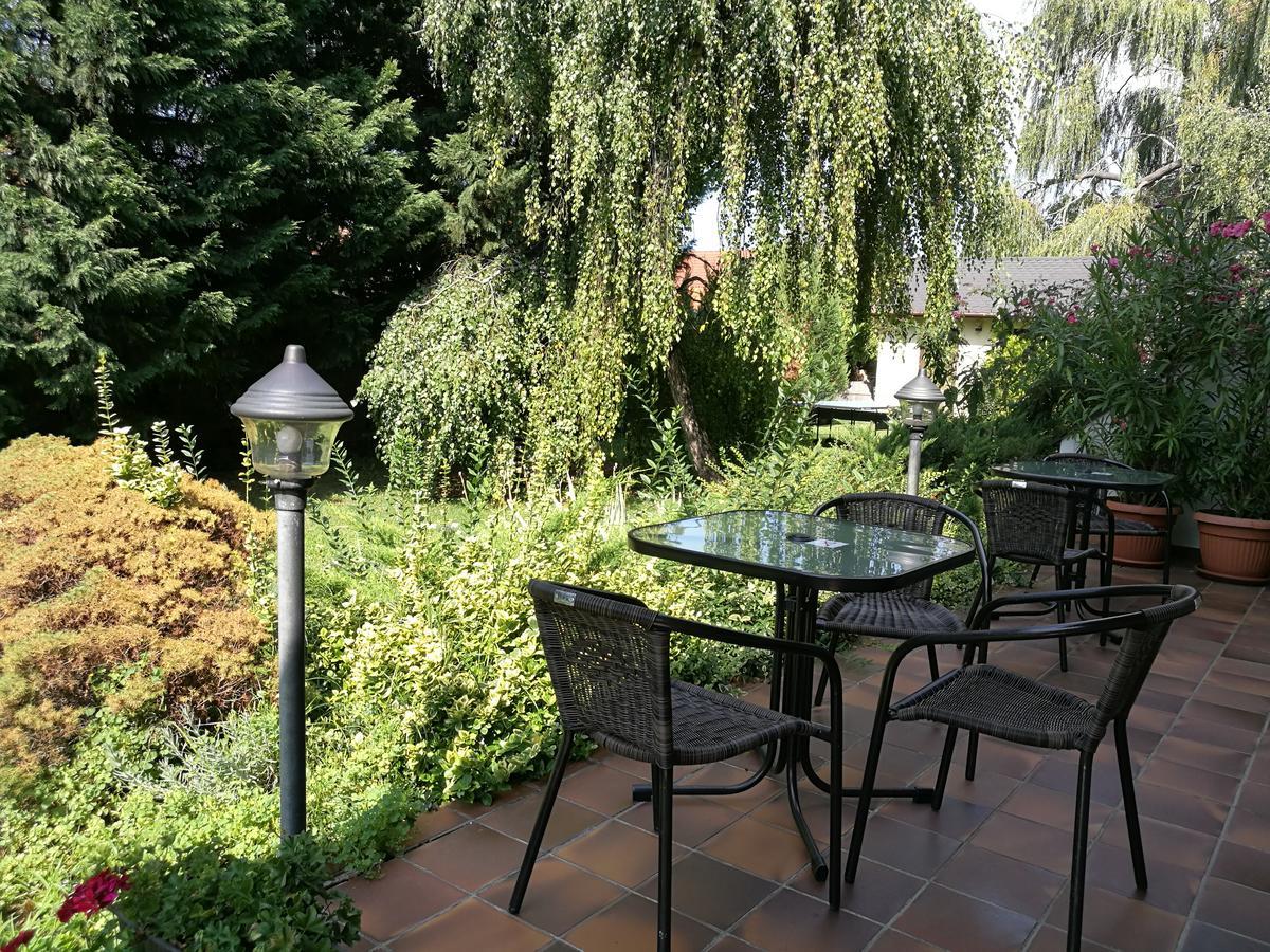 Gruendner Vendeghaz Bed and Breakfast Siófok Kamer foto